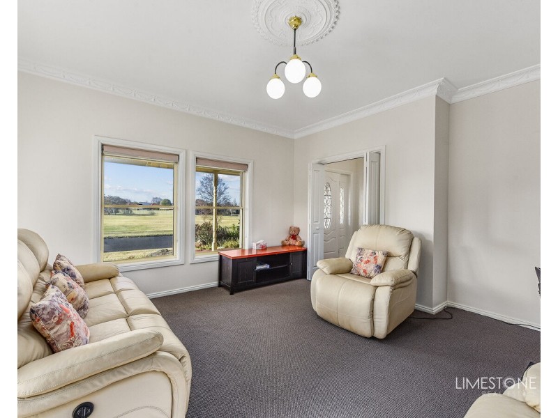 11 Parkway Avenue, Mount Gambier SA 5290