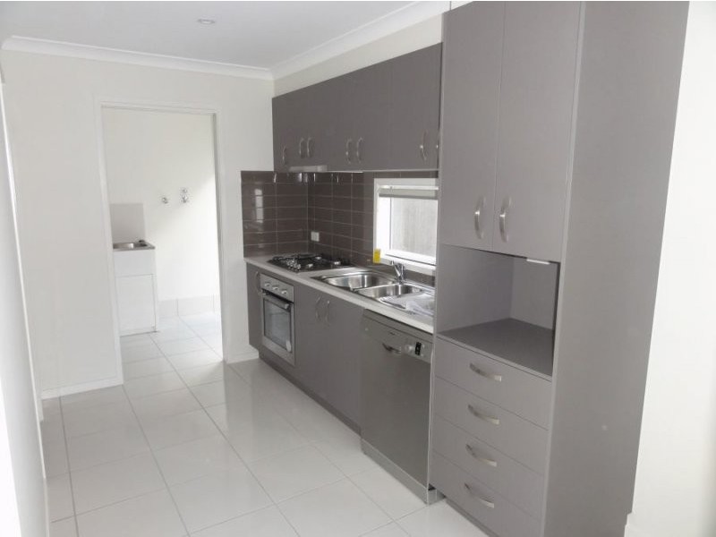 7 New England Lane, Fitzgibbon QLD 4018