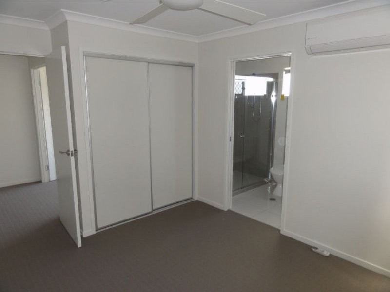 7 New England Lane, Fitzgibbon QLD 4018