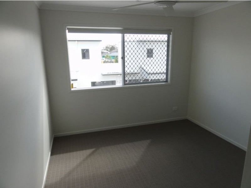 7 New England Lane, Fitzgibbon QLD 4018