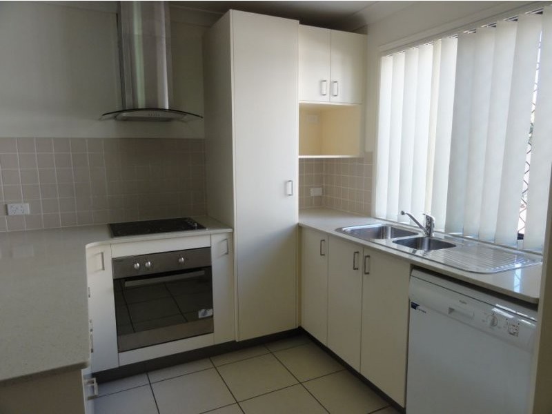 1/2 Battersby St, Zillmere QLD 4034