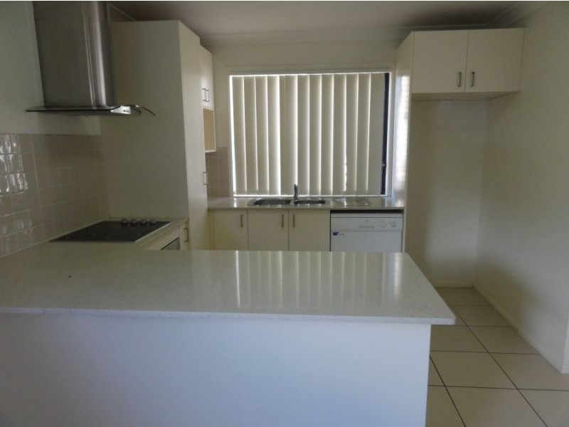 1/2 Battersby St, Zillmere QLD 4034