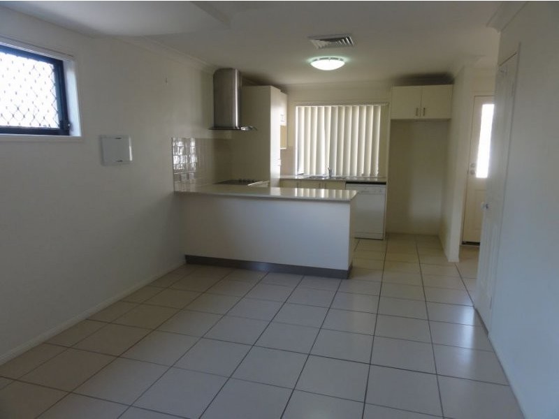 1/2 Battersby St, Zillmere QLD 4034