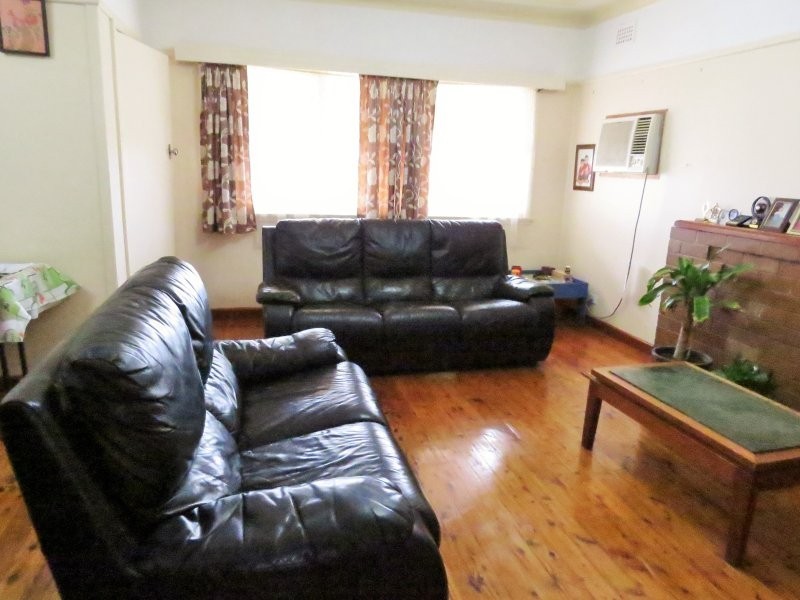 100 Canterbury Road, Glenfield NSW 2167