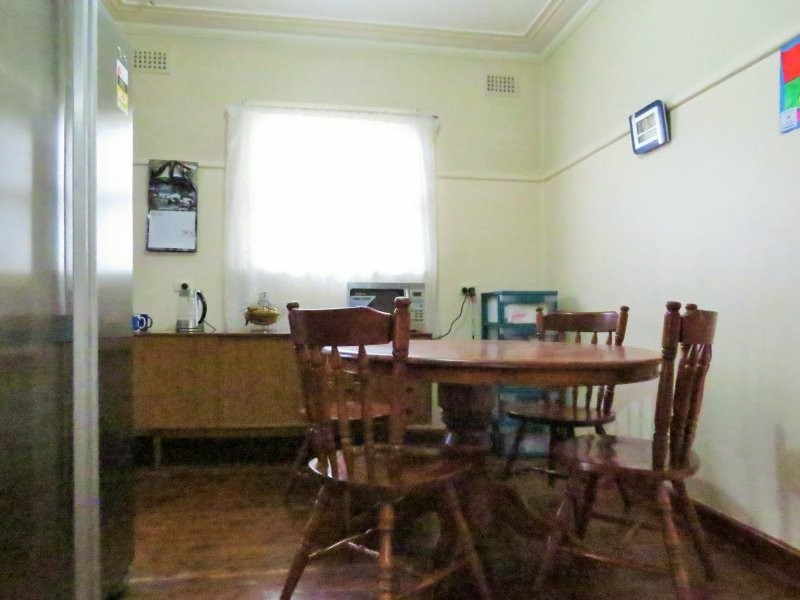 100 Canterbury Road, Glenfield NSW 2167