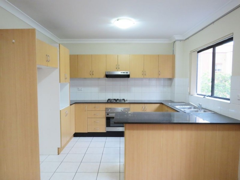 8/10-12 Tindall Avenue, Liverpool NSW 2170
