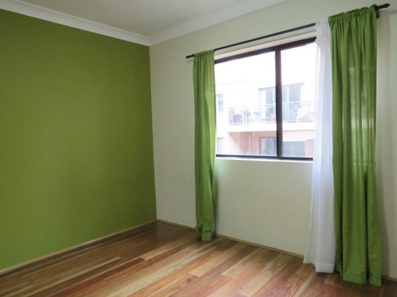 8/10-12 Tindall Avenue, Liverpool NSW 2170