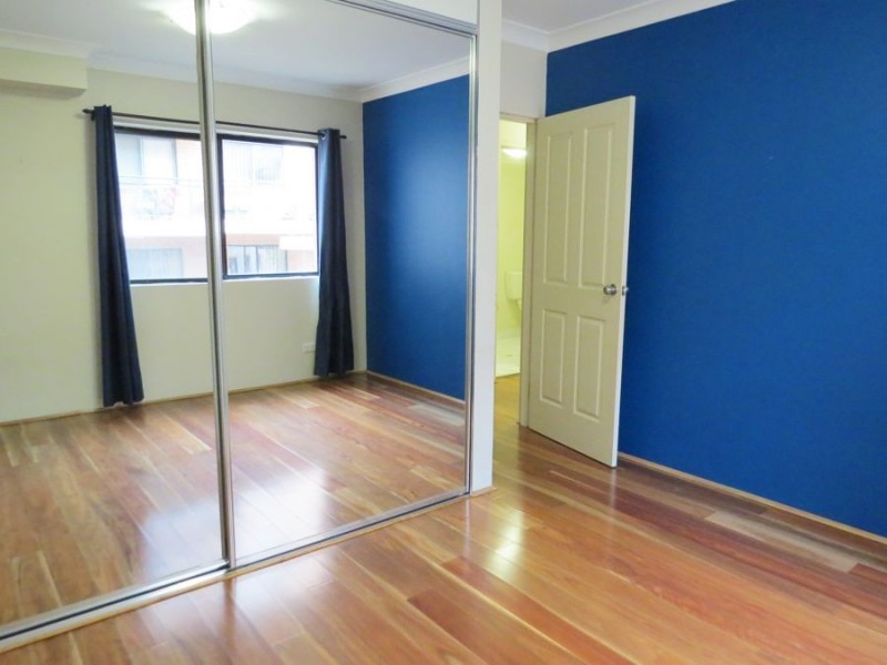 8/10-12 Tindall Avenue, Liverpool NSW 2170