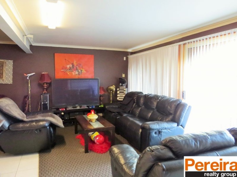 7 Kelso Place, St Andrews NSW 2566