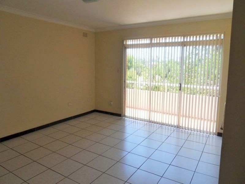 10/49 Hamilton Road, Fairfield NSW 2165