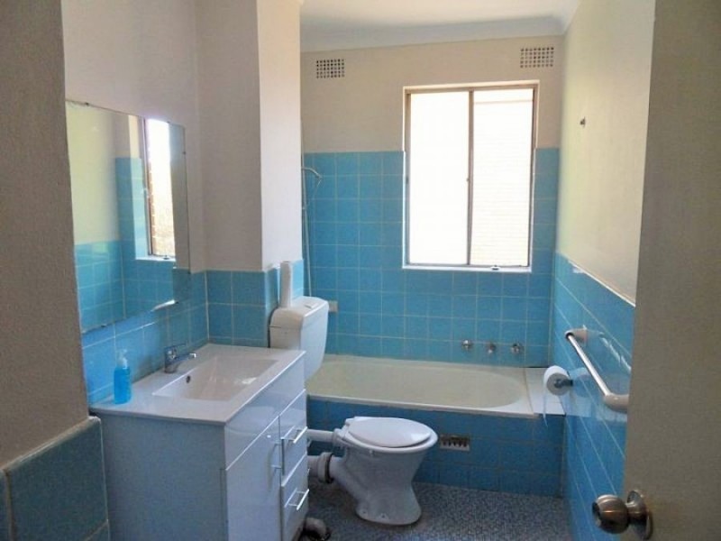 10/49 Hamilton Road, Fairfield NSW 2165