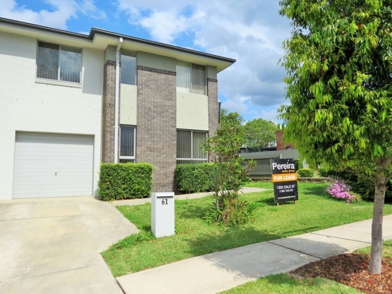 61 Northampton Drive, Glenfield NSW 2167