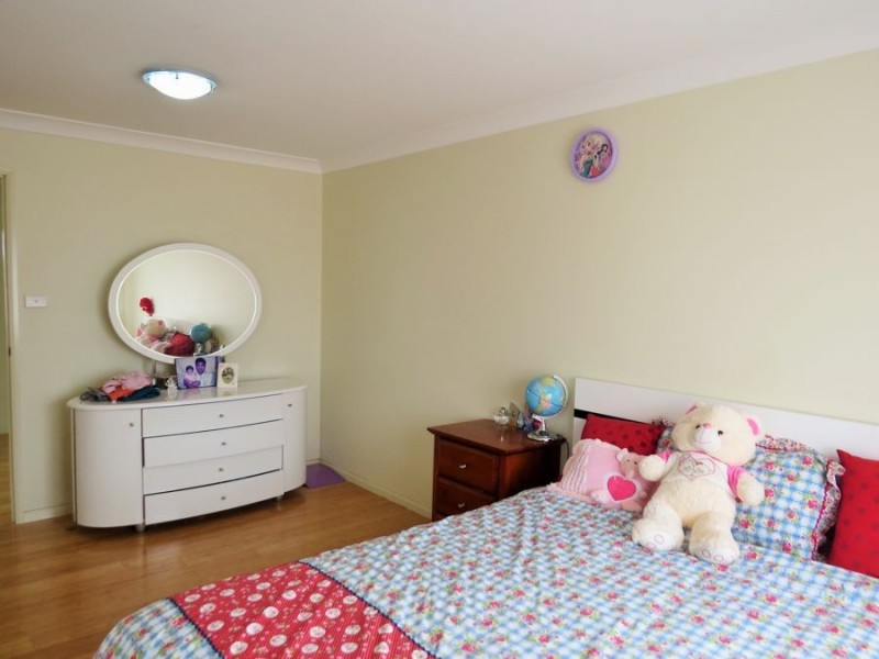 34 Faulkland Crescent, Maryland NSW 2287