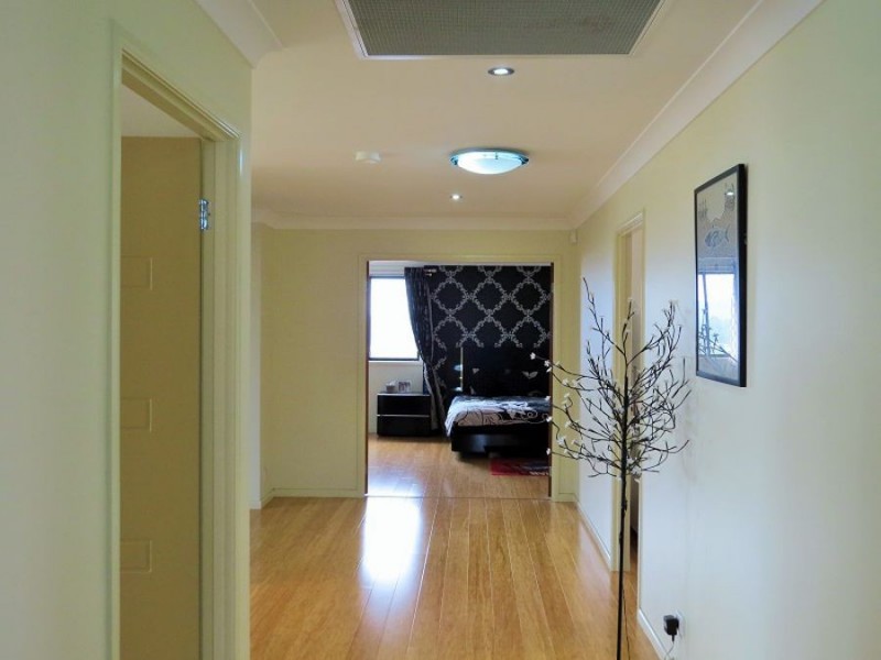 34 Faulkland Crescent, Maryland NSW 2287