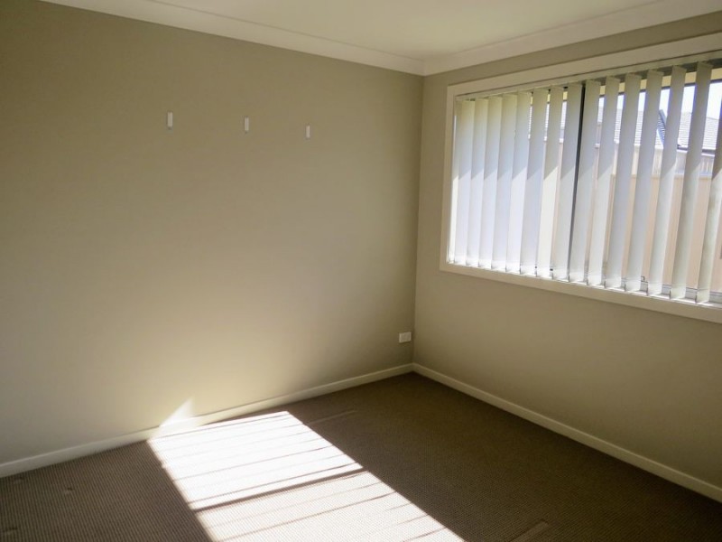 284 South Circuit, Oran Park NSW 2570