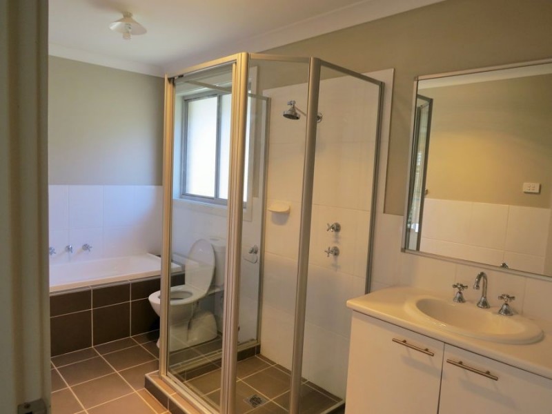 284 South Circuit, Oran Park NSW 2570