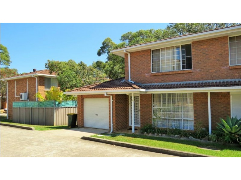 21/4 Jacquinot Place, Glenfield NSW 2167