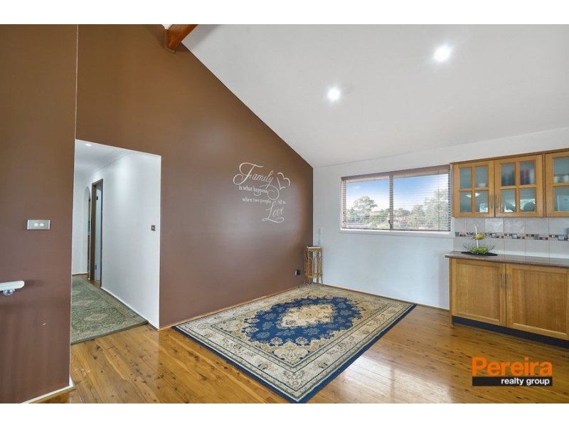 5 Teviot Place, St Andrews NSW 2566