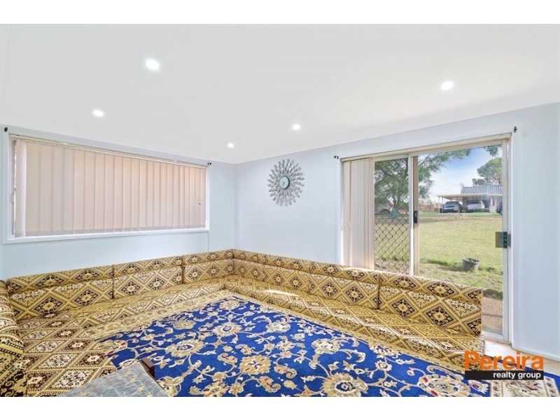 5 Teviot Place, St Andrews NSW 2566