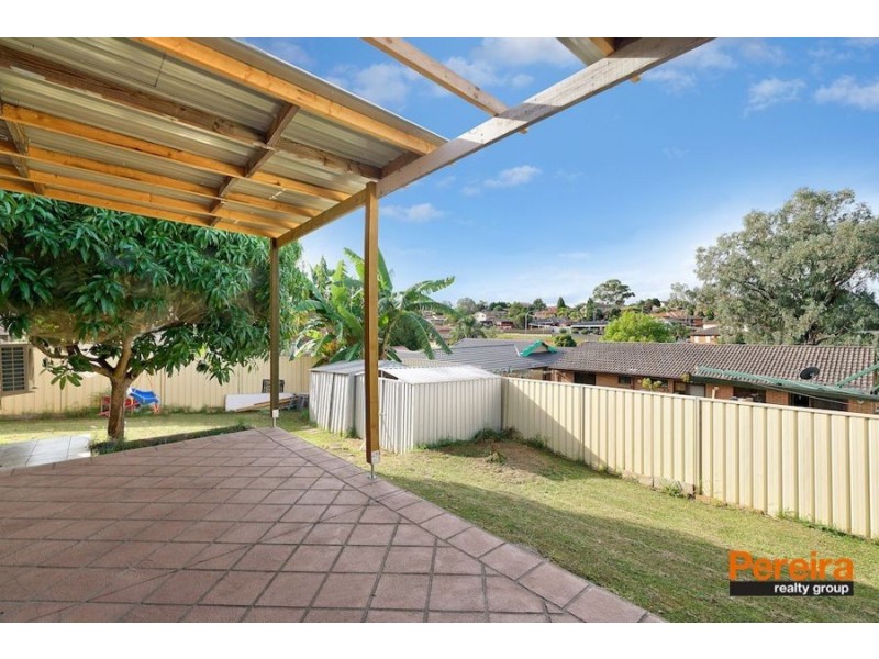 5 Teviot Place, St Andrews NSW 2566