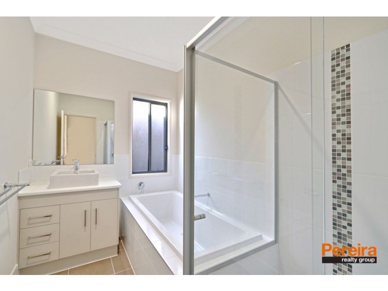 14 Radisich Loop, Oran Park NSW 2570