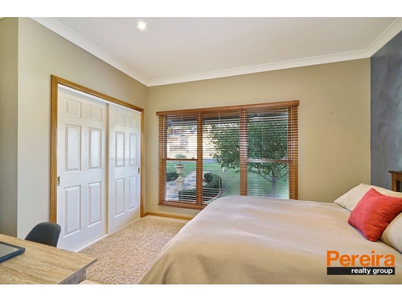 9 John Street, The Oaks NSW 2570