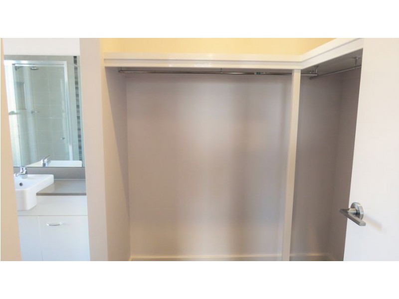 12 Violet Street, Gregory Hills NSW 2557