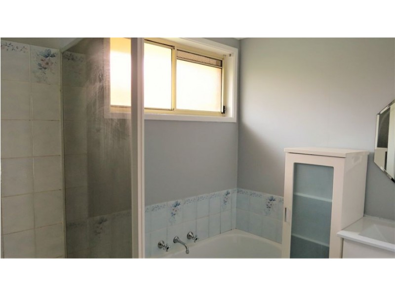 214 Welling Drive, Mount Annan NSW 2567