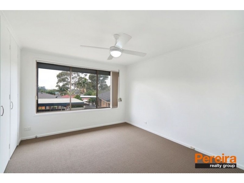 6 Cupar Place, St Andrews NSW 2566