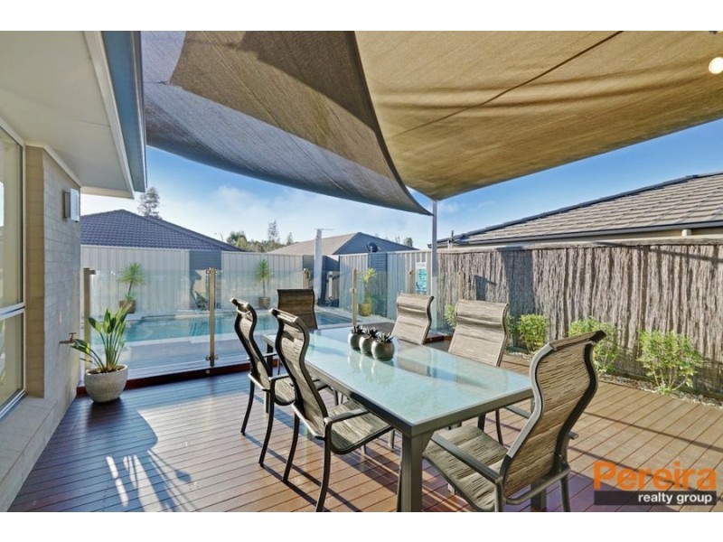 15 Alchornea Circuit, Mount Annan NSW 2567