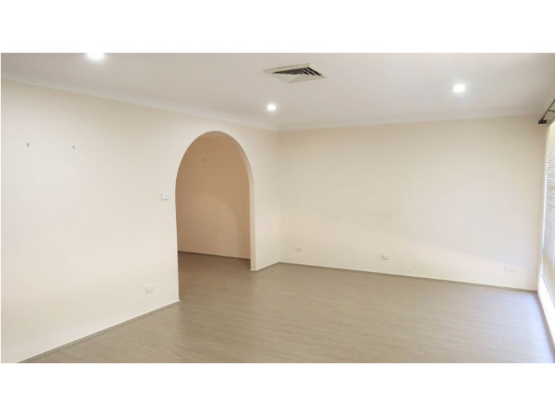 25 Cudgegong Road, Ruse NSW 2560