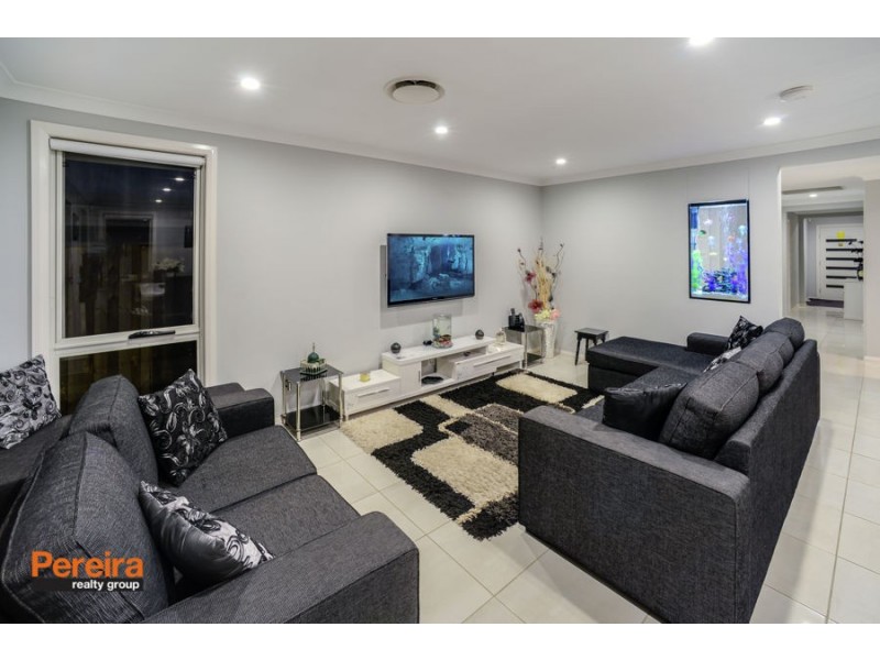 7 Kerr Road, Spring Farm NSW 2570