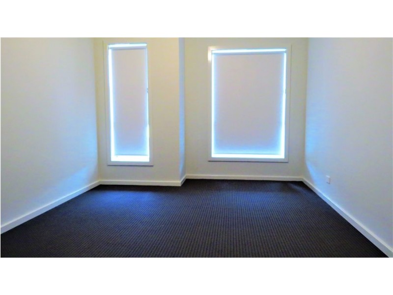 33 Blain Road, Spring Farm NSW 2570