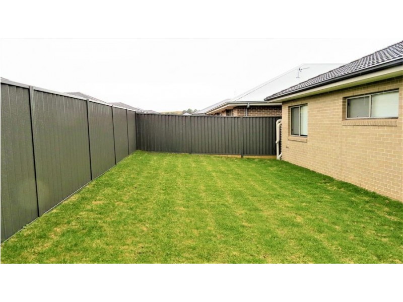 33 Blain Road, Spring Farm NSW 2570