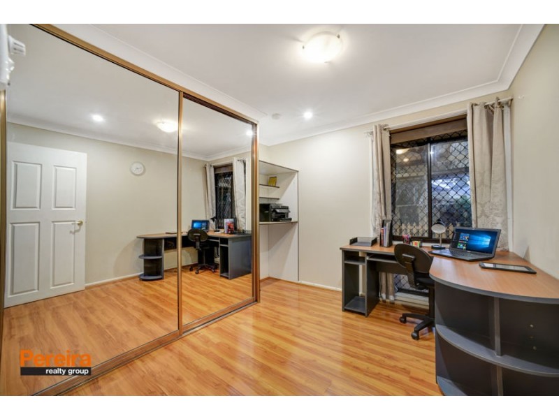 20 Edinburgh Crescent, St Andrews NSW 2566