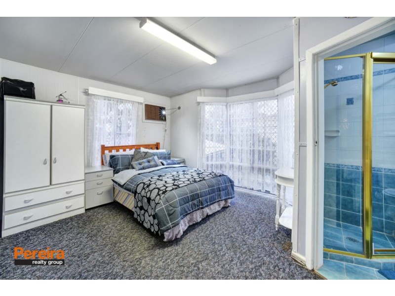 20 Edinburgh Crescent, St Andrews NSW 2566