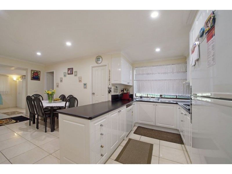 7 Midlothian Road, St Andrews NSW 2566