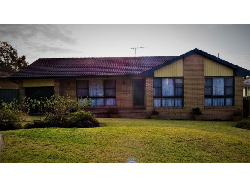 15 Ardrossan Crescent, St Andrews NSW 2566