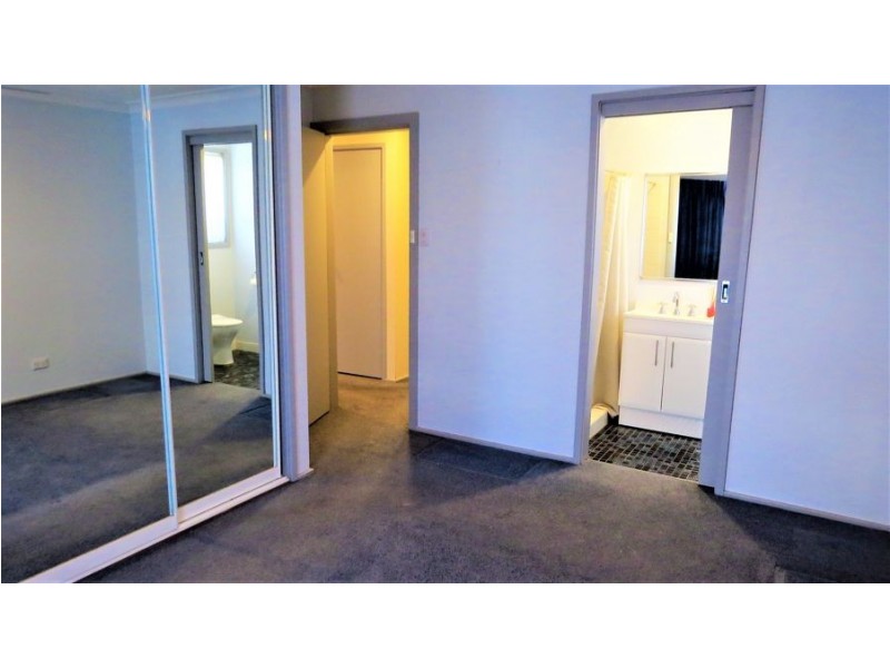 15 Ardrossan Crescent, St Andrews NSW 2566