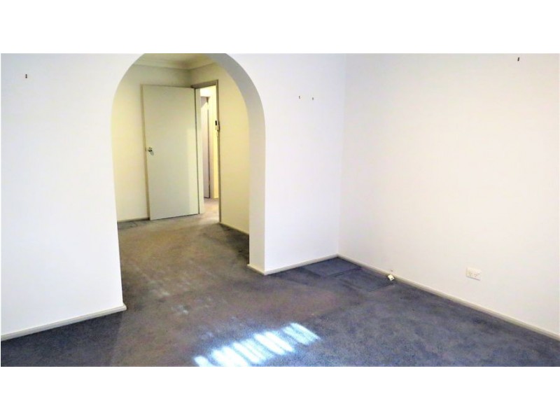 15 Ardrossan Crescent, St Andrews NSW 2566