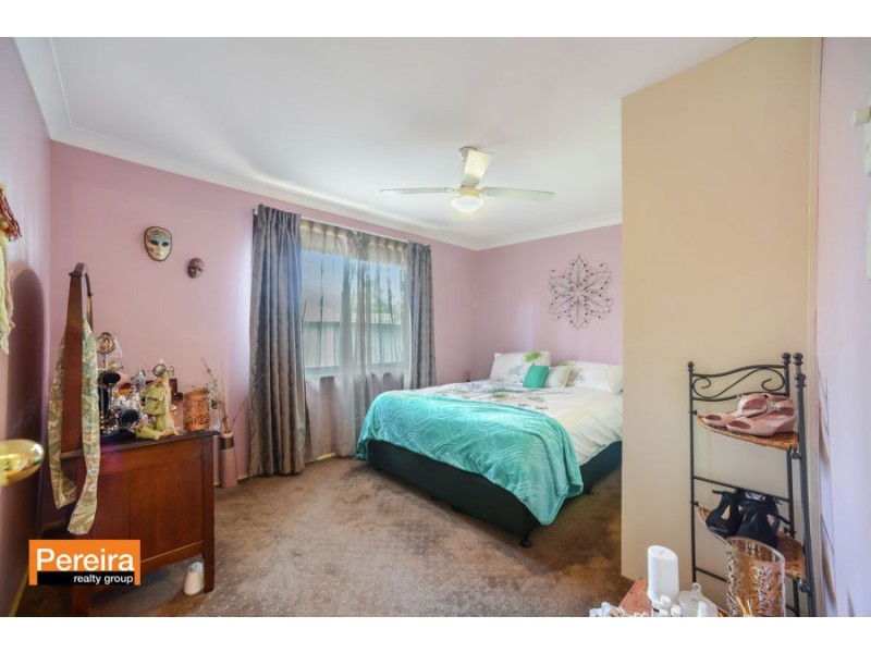 17 Euphrates Place, Kearns NSW 2558