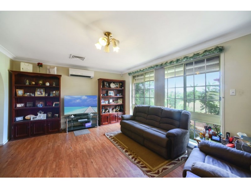 120 Thunderbolt Drive, Raby NSW 2566