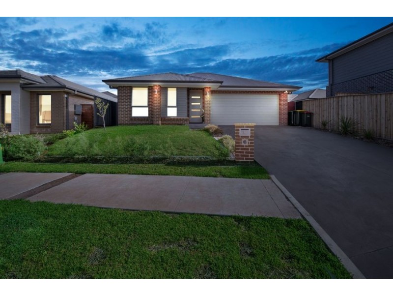 11 Wear Street, Oran Park NSW 2570