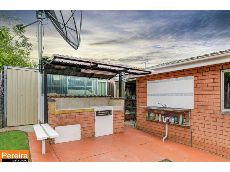 14 Lantana Street, Macquarie Fields NSW 2564
