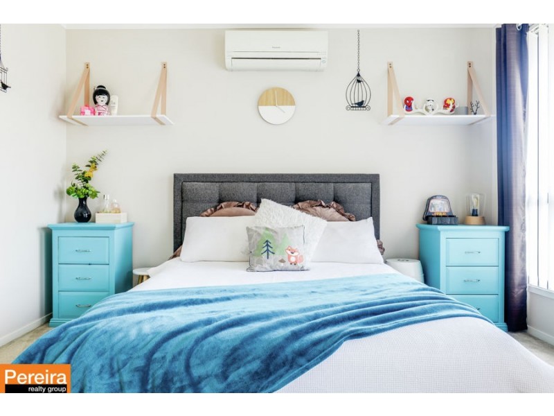 70 Minorca Circuit, Spring Farm NSW 2570