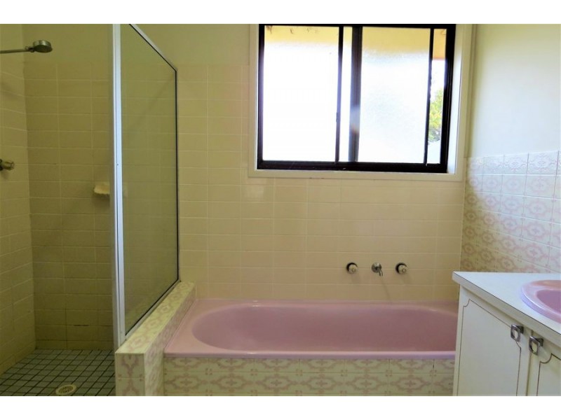 13 Church Street, Elderslie NSW 2570