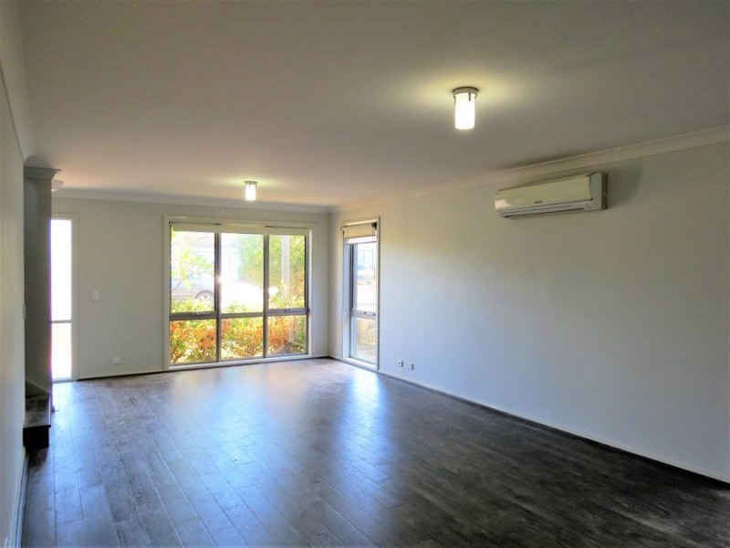 97 Atlantic Boulevarde, Glenfield NSW 2167