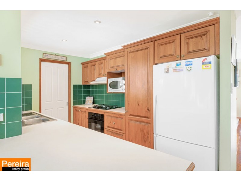 39 Glenfield Drive, Currans Hill NSW 2567