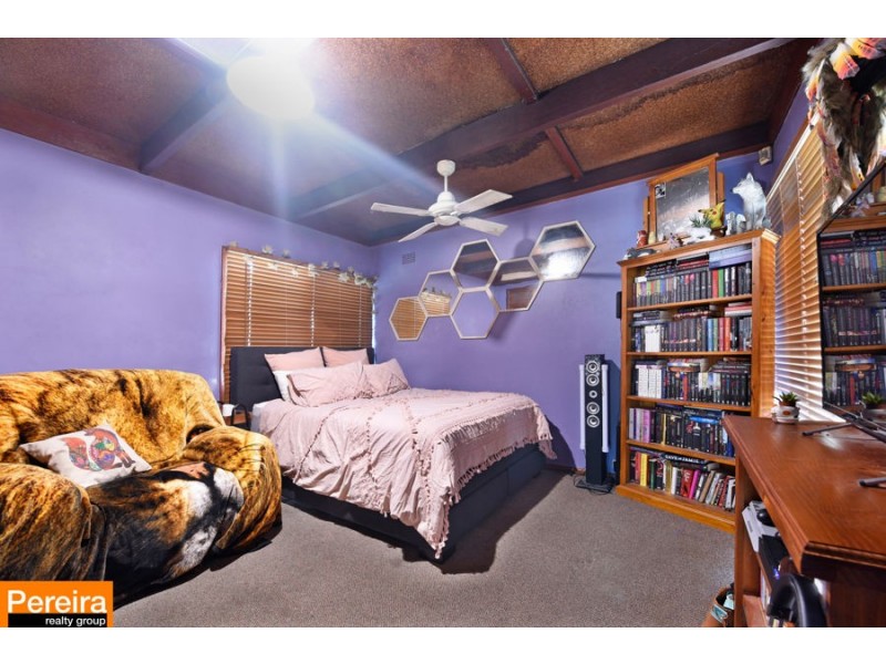 13 Uther Avenue, Bradbury NSW 2560