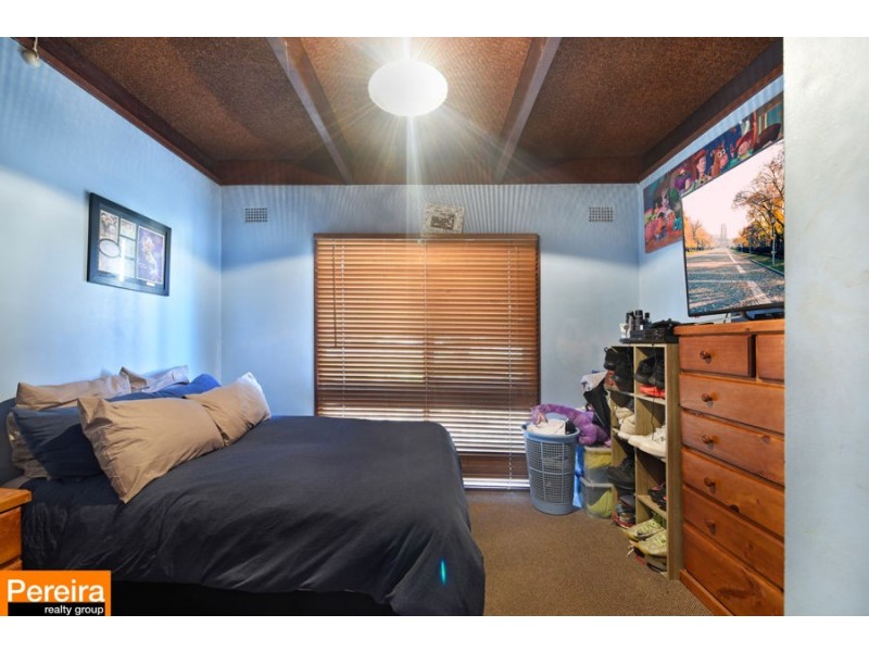 13 Uther Avenue, Bradbury NSW 2560